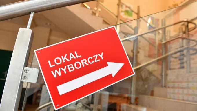 Jak zostać radnym osiedla – kluczowe kroki i wymagania, które musisz znać